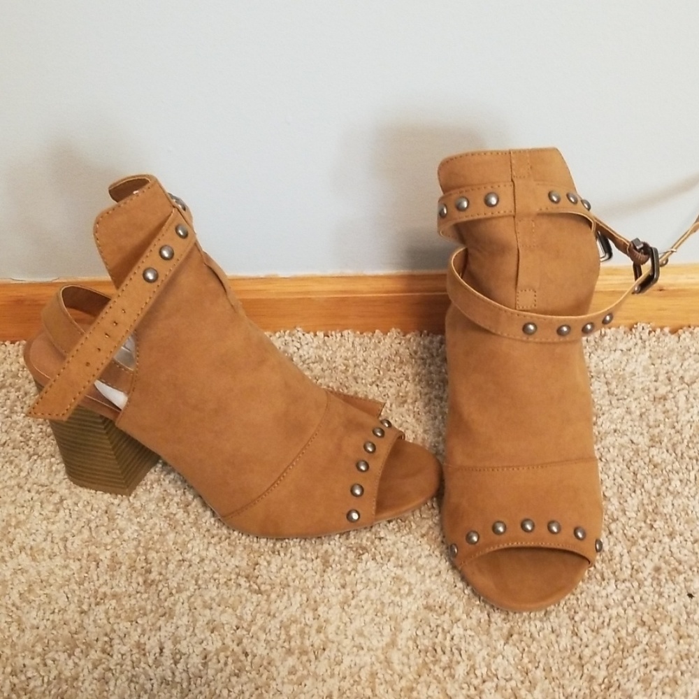 New Wild Diva shoes, perfect for fall.